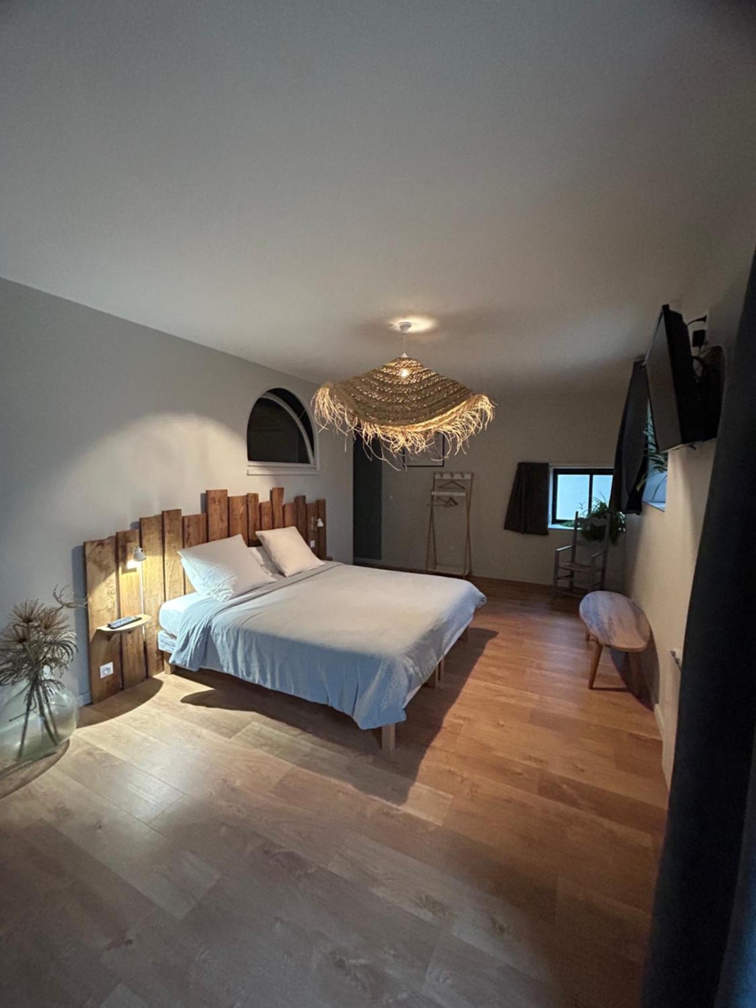 Chambres D'Hotes De La Pilatiere Persac Dış mekan fotoğraf
